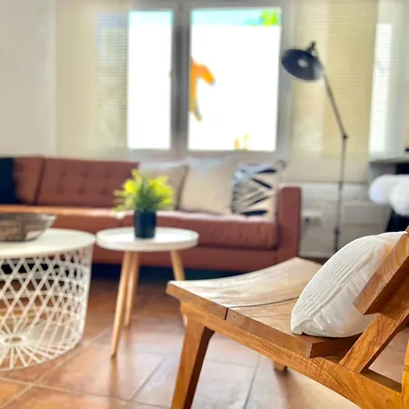 Vakantiehuis Oasis With Jacuzzi