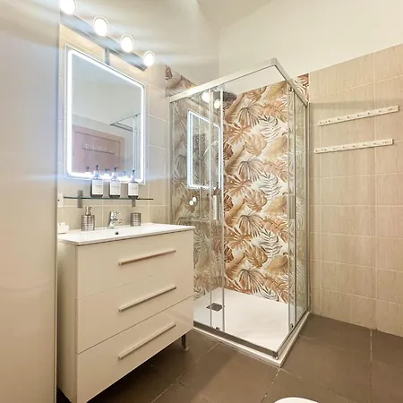 Vakantiehuis Oasis With Jacuzzi *