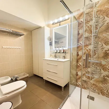 Vakantiehuis Oasis With Jacuzzi *