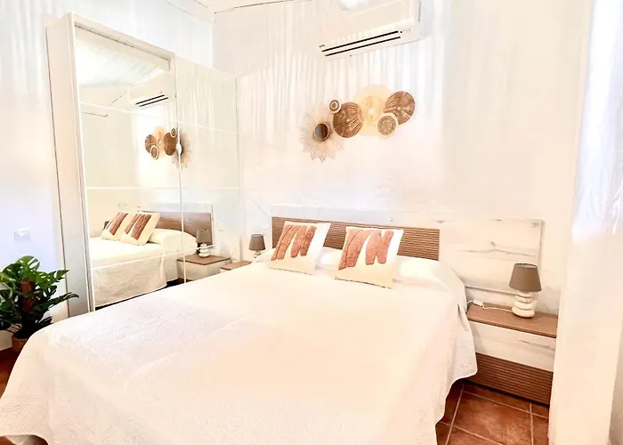 Oasis With Jacuzzi Πλάγια ντελ Ινγκλές