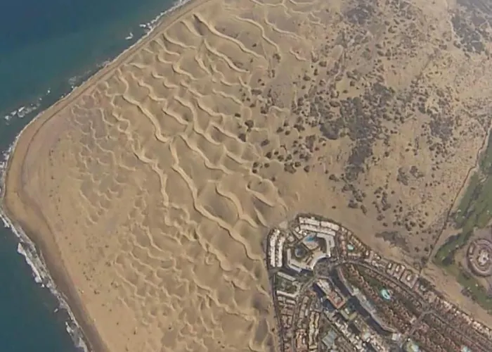 Oasis With Jacuzzi بيت للعطل *