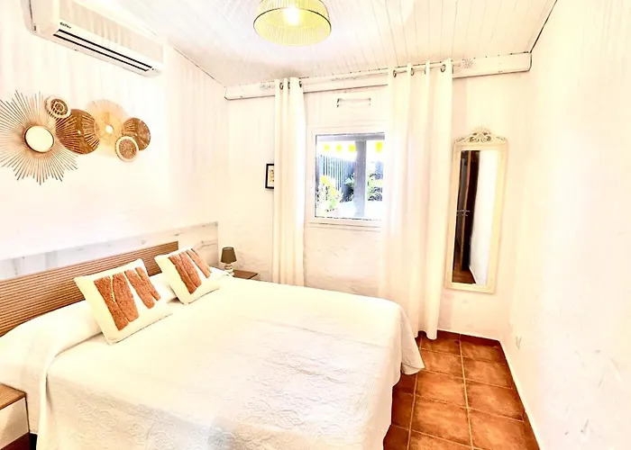 Vakantiehuis Oasis With Jacuzzi