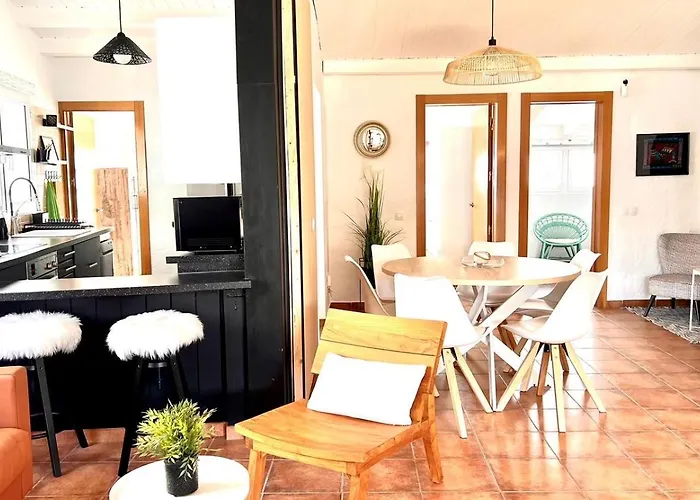 Vakantiehuis Oasis With Jacuzzi