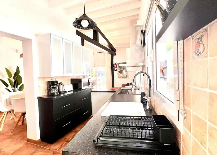 Oasis With Jacuzzi Vakantiehuis *